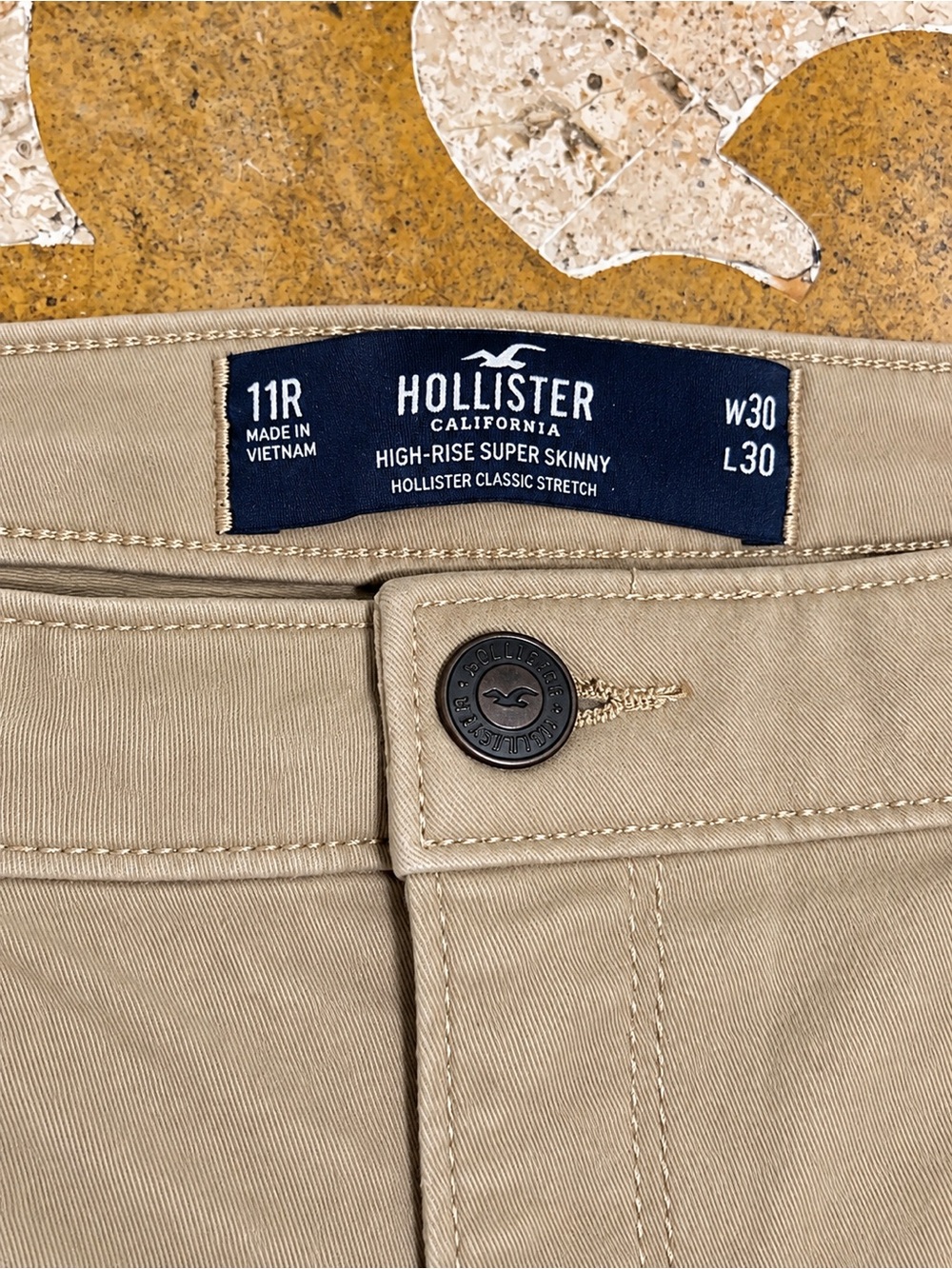 Hollister High-Rise Super Skinny Chinos - Tan